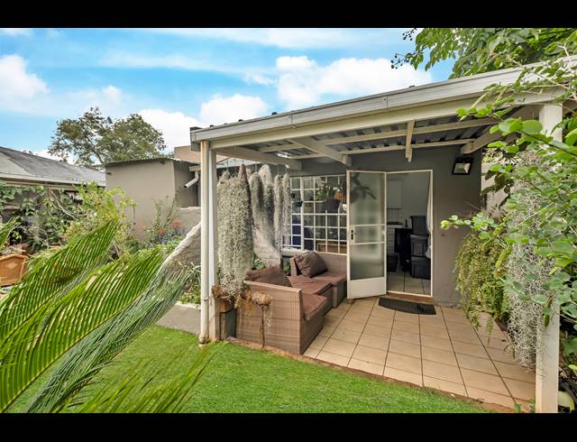 3 BEDROOM HOUSE FOR SALE IN WESTDENE